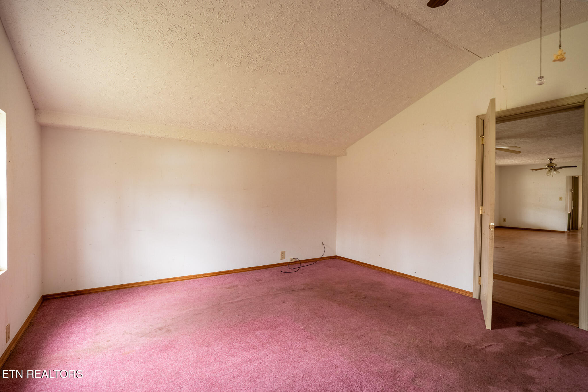 7011 Shell Lane Corryton, TN 37721 - Photo 14 of 22 7011 Shell Ln - Sales Clean-16