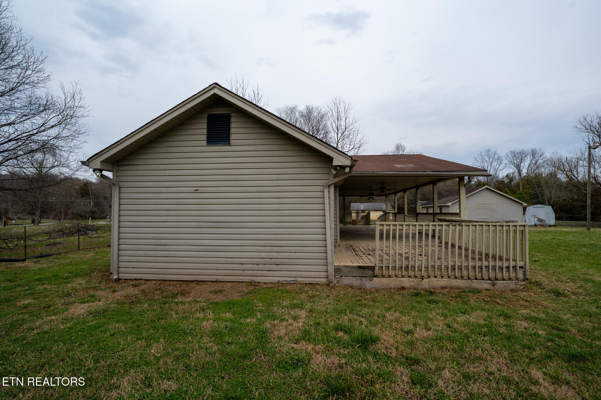 7011 Shell Lane Corryton, TN 37721 - Photo 16 of 22 7011 Shell Ln - Sales Clean-18