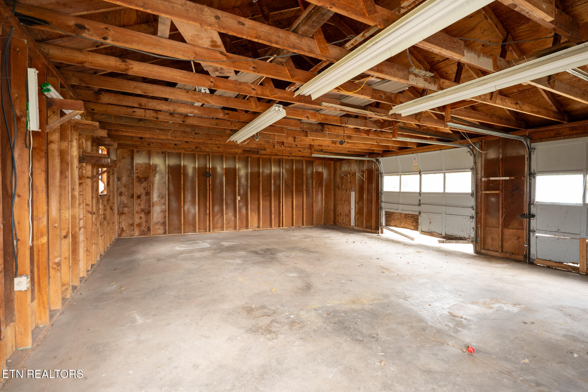 7011 Shell Lane Corryton, TN 37721 - Photo 19 of 22 7011 Shell Ln - Sales Clean-21