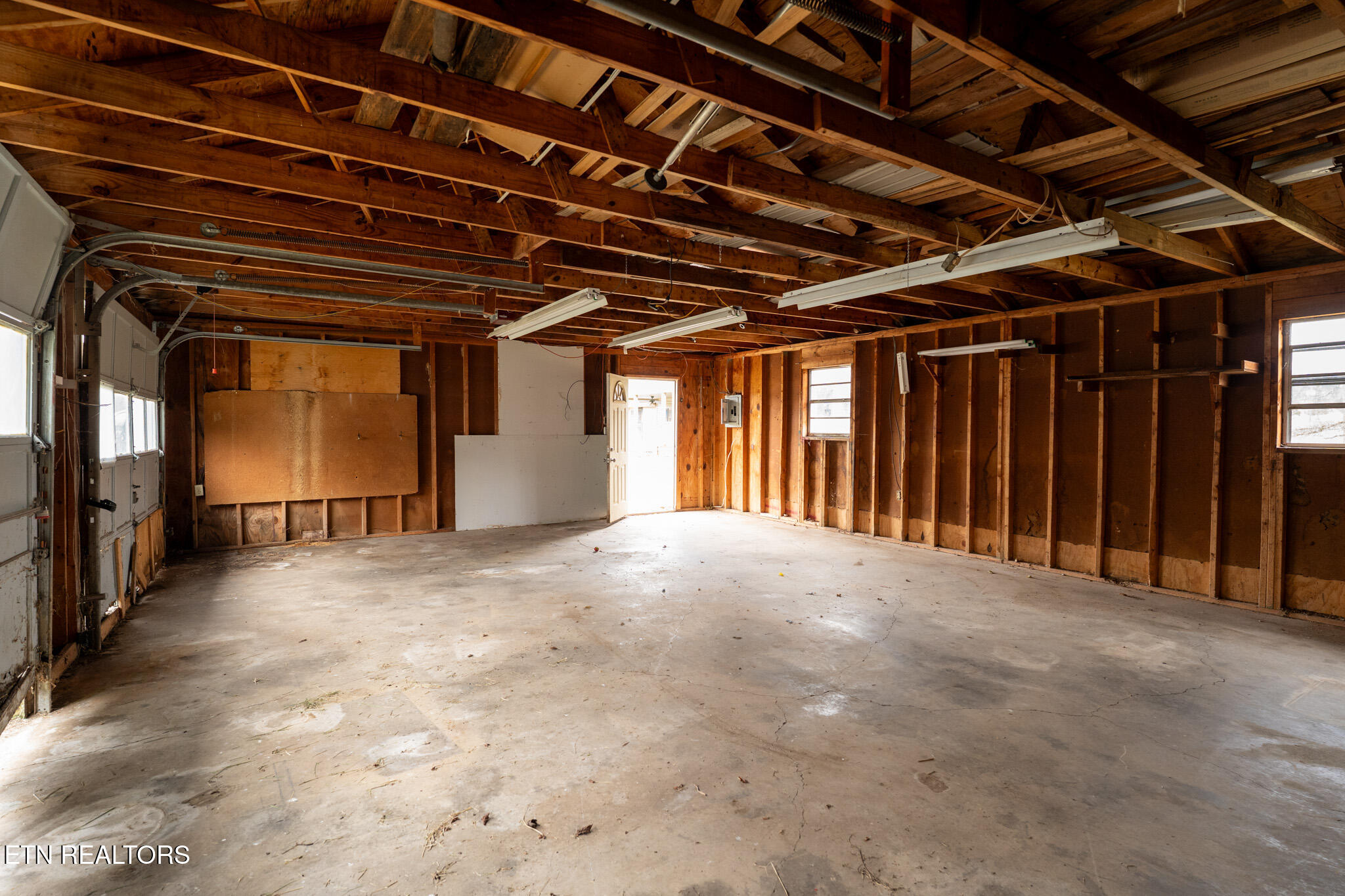 7011 Shell Lane Corryton, TN 37721 - Photo 20 of 22 7011 Shell Ln - Sales Clean-22