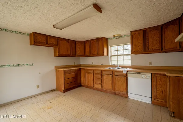 $225,000 | 7011 Shell Lane, Corryton, TN 37721