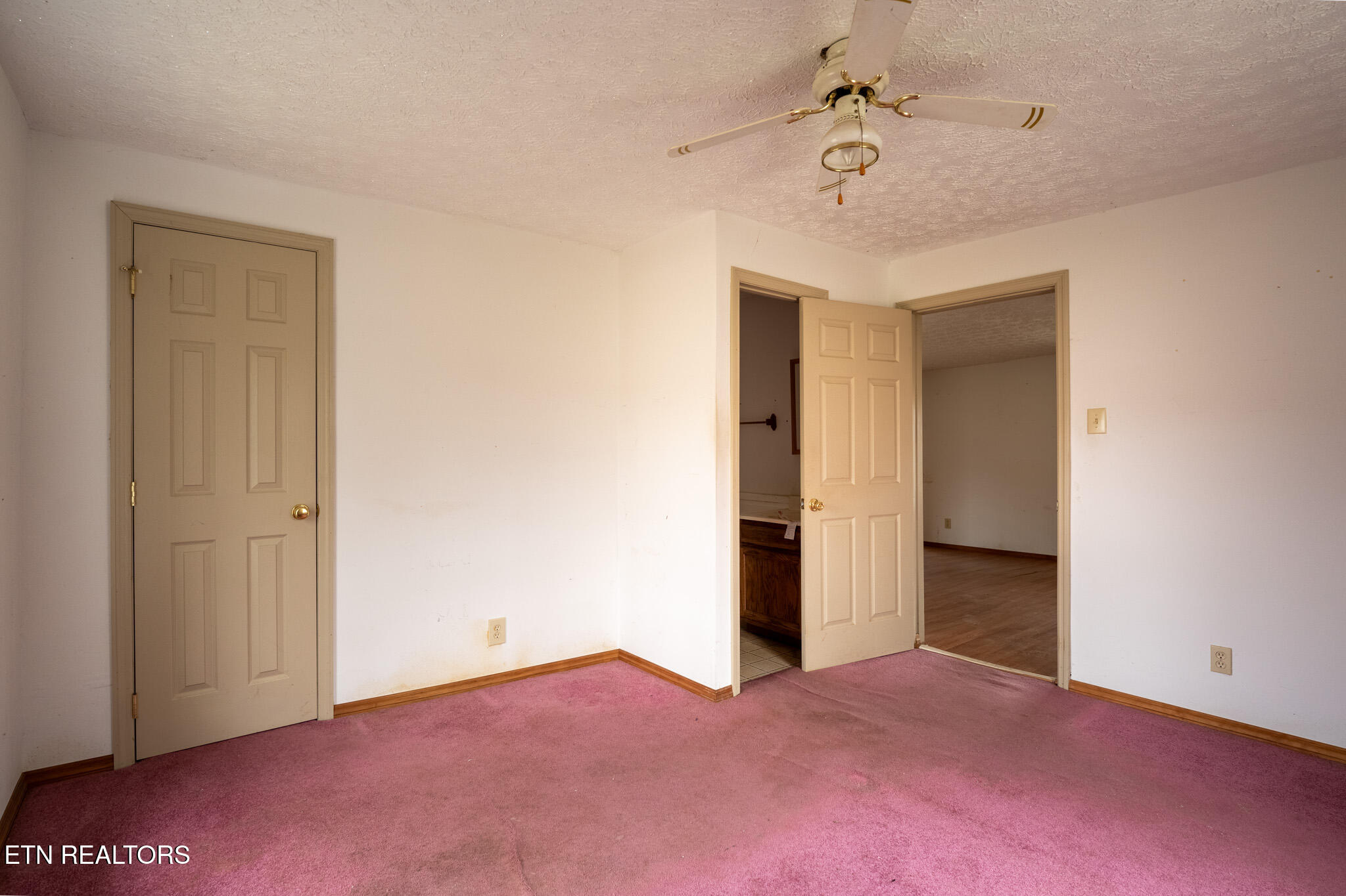 7011 Shell Lane Corryton, TN 37721 - Photo 10 of 22 7011 Shell Ln - Sales Clean-13