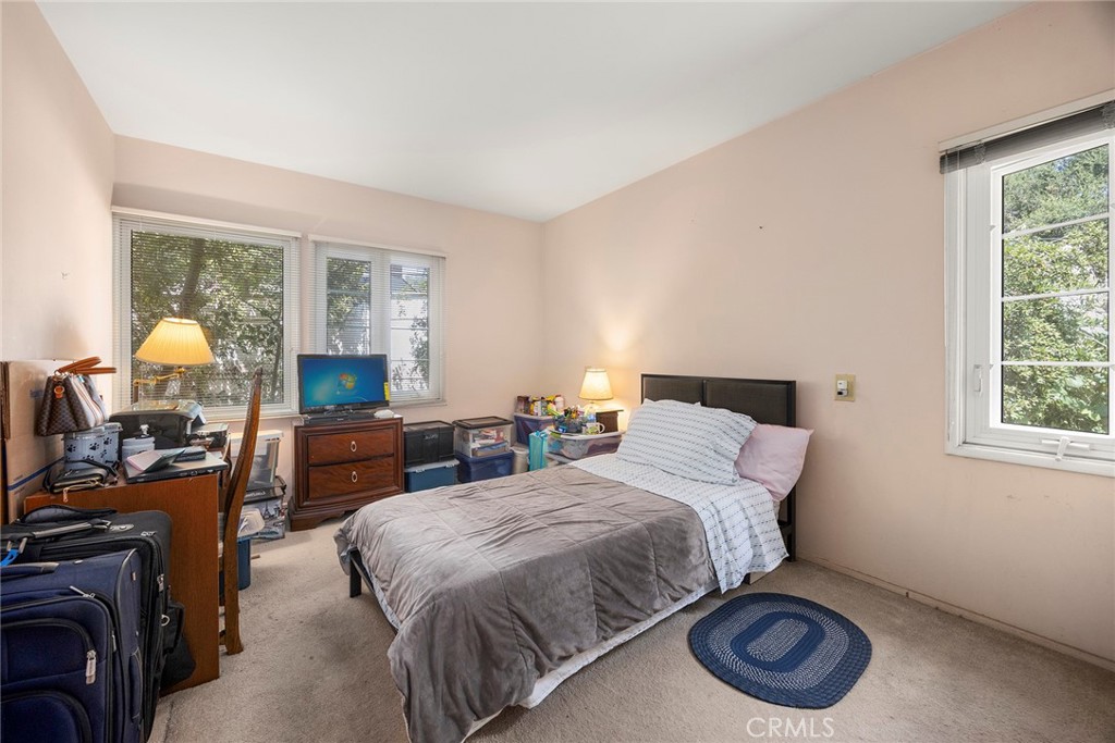 3431 Huntington Drive Pasadena, CA 91107 - Photo 20 of 25