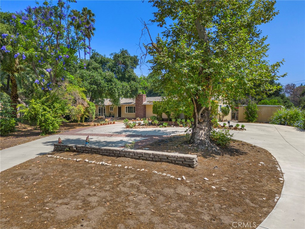 3431 Huntington Drive Pasadena, CA 91107 - Photo 2 of 25