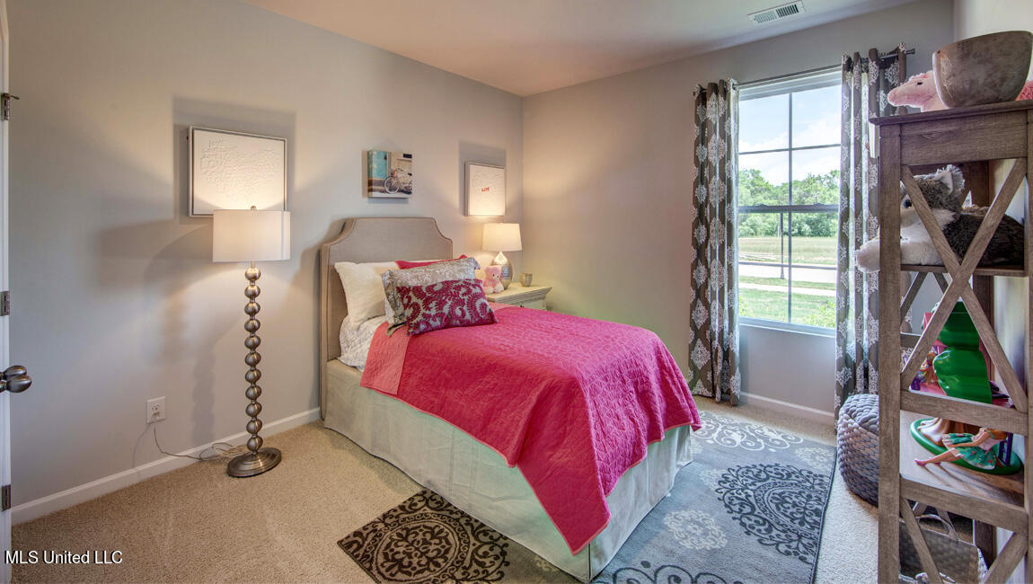 2372 Hyacinth Lane Hernando, MS 38632 - Photo 13 of 15 12_TN_Memphis_The-Meadows_Bedroom3