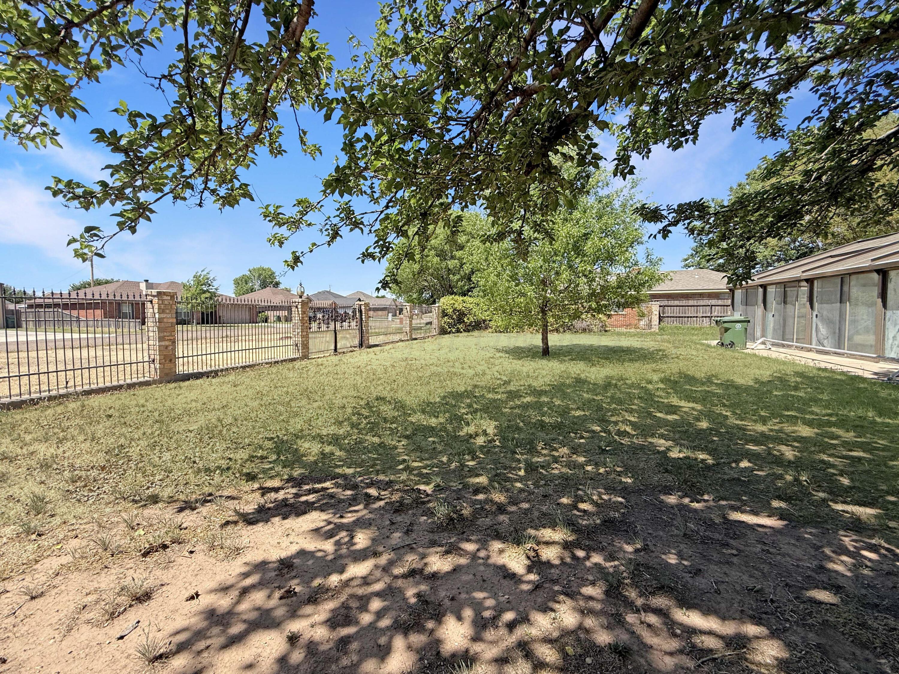 100 Fairview Street Borger, TX 79007 - Photo 28 of 32 IMG_3551