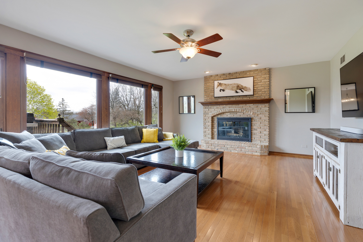 37W167 Crane Road St. Charles, IL 60175 - Photo 12 of 37 Gallery Image 12