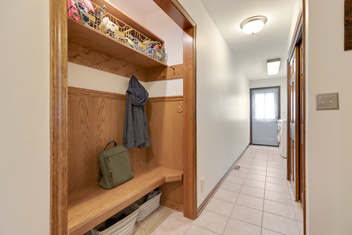 37W167 Crane Road St. Charles, IL 60175 - Photo 14 of 37 Gallery Image 14