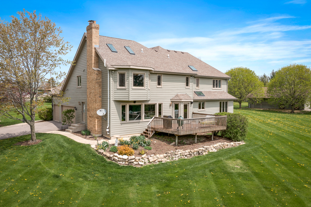 37W167 Crane Road St. Charles, IL 60175 - Photo 32 of 37 Gallery Image 32