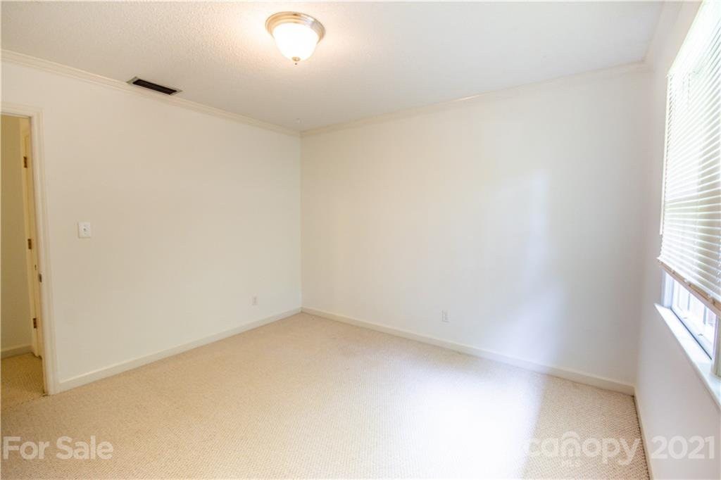 144 Buffaloway Road Statesville, NC 28677 - Photo 26 of 33 a view of room and window