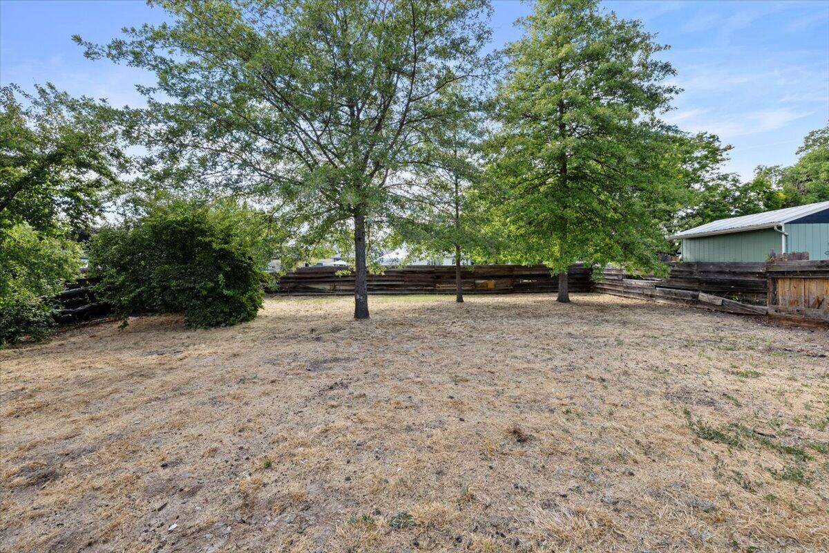 22 Bosc Way Eagle Point, OR 97524 - Photo 17 of 18 17