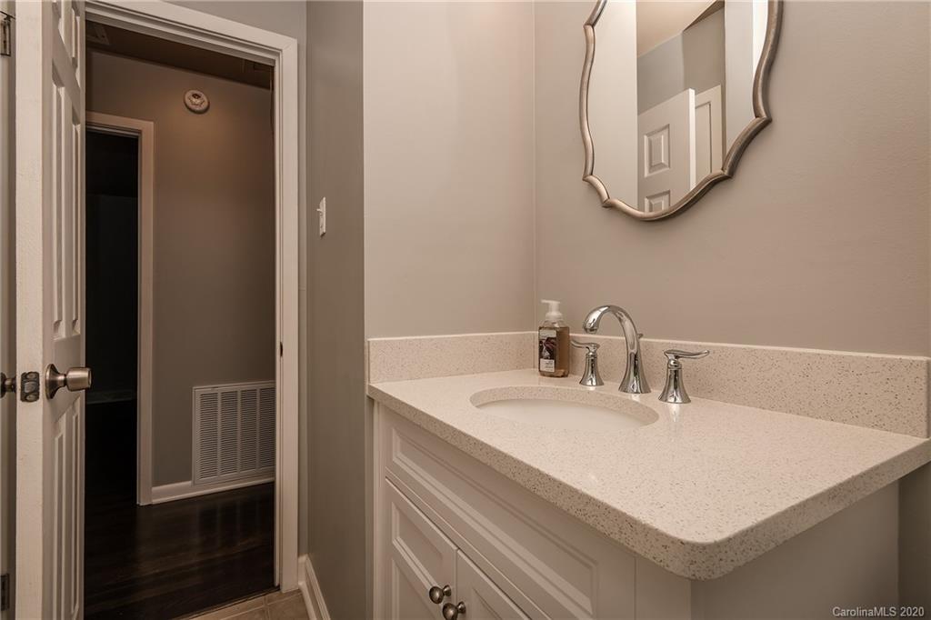 4030 Colebrook Road Charlotte, NC 28215 - Photo 14 of 23 Gallery Image 14