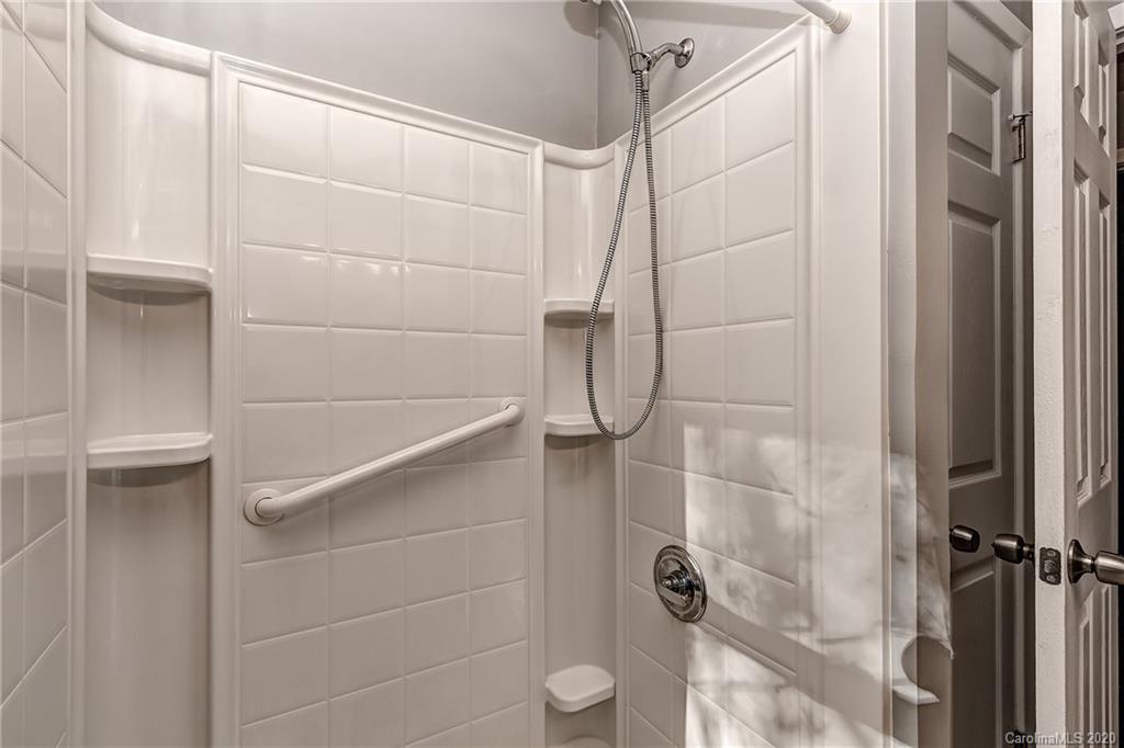 4030 Colebrook Road Charlotte, NC 28215 - Photo 15 of 23 Gallery Image 15