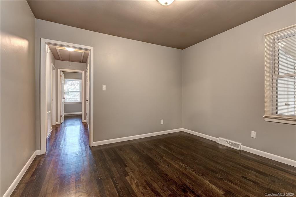 4030 Colebrook Road Charlotte, NC 28215 - Photo 18 of 23 Gallery Image 18