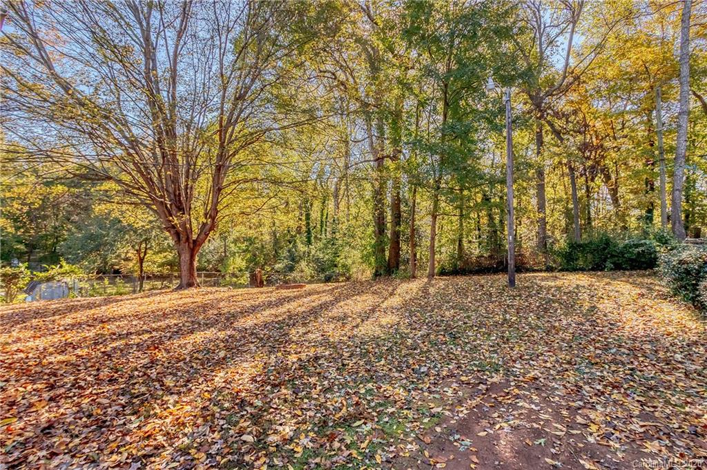 4030 Colebrook Road Charlotte, NC 28215 - Photo 23 of 23 Gallery Image 23