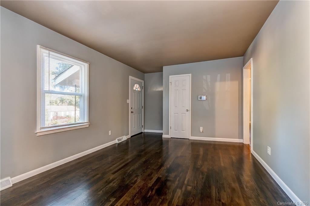 4030 Colebrook Road Charlotte, NC 28215 - Photo 6 of 23 Gallery Image 6