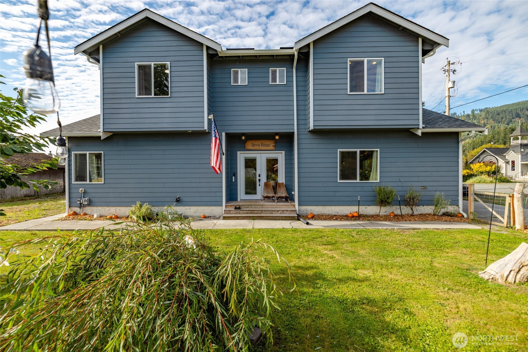 3696 Legg Road Bow, WA 98232 - Photo 2 of 29 Gallery Image 2
