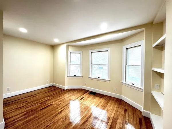 $889,000 | 98 Safford Street, Quincy, MA 02170