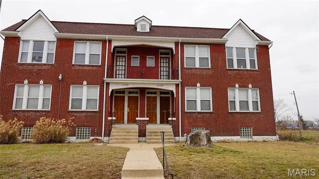 $180,000 | 3103 North Taylor Avenue, St. Louis, MO 63115