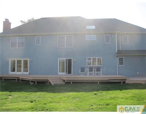 20 Parkview Road Cranbury, NJ 08512 - Photo 2 of 15 Gallery Image 2