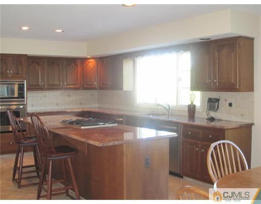 20 Parkview Road Cranbury, NJ 08512 - Photo 7 of 15 Gallery Image 7