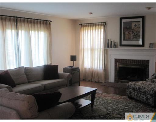 20 Parkview Road Cranbury, NJ 08512 - Photo 9 of 15 Gallery Image 9