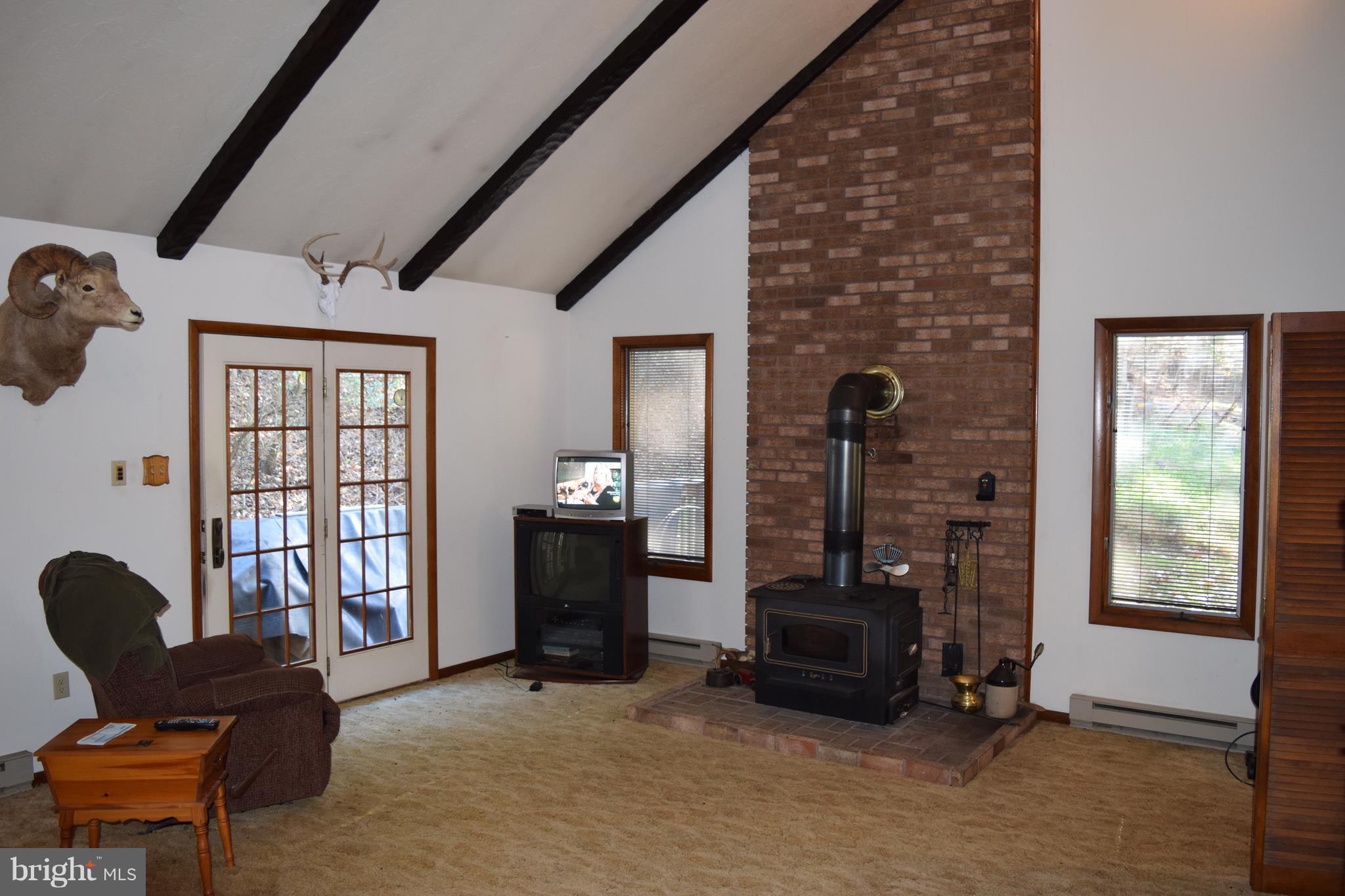 13527 Blairs Valley Road Clear Spring, MD 21722 - Photo 3 of 12 Family Room