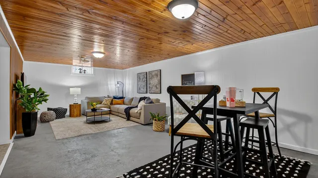 $299,900 | 1908 Goff Avenue, Eau Claire, WI 54701