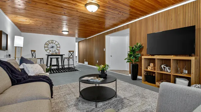 $299,900 | 1908 Goff Avenue, Eau Claire, WI 54701