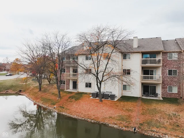 $277,000 | 12519 Timber Creek Drive, Unit 6, Carmel, IN 46032