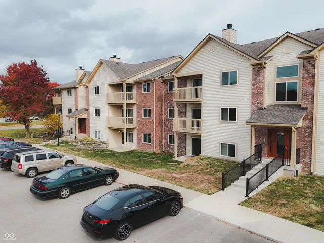 $277,000 | 12519 Timber Creek Drive, Unit 6, Carmel, IN 46032