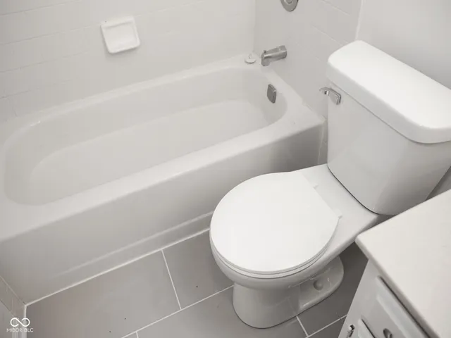 $277,000 | 12519 Timber Creek Drive, Unit 6, Carmel, IN 46032