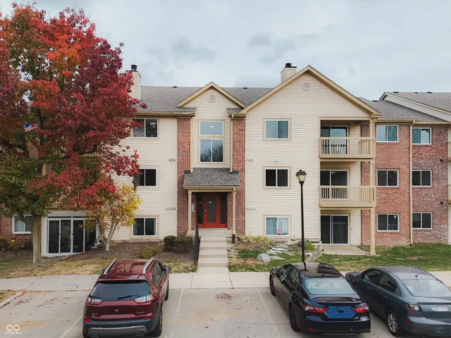 $277,000 | 12519 Timber Creek Drive, Unit 6, Carmel, IN 46032