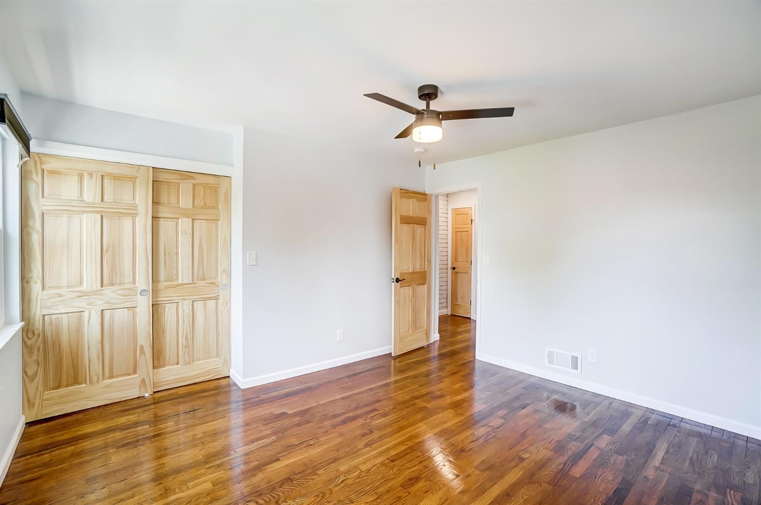 5701 Montgomery Road, Unit 1 Cincinnati, OH 45212 - Photo 23 of 33