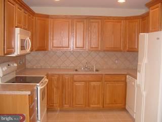 50 Cardinal Road Levittown, PA 19057 - Photo 2 of 6