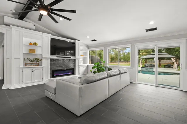 $449,900 | 6703 High Valley Road, Anderson, CA 96007