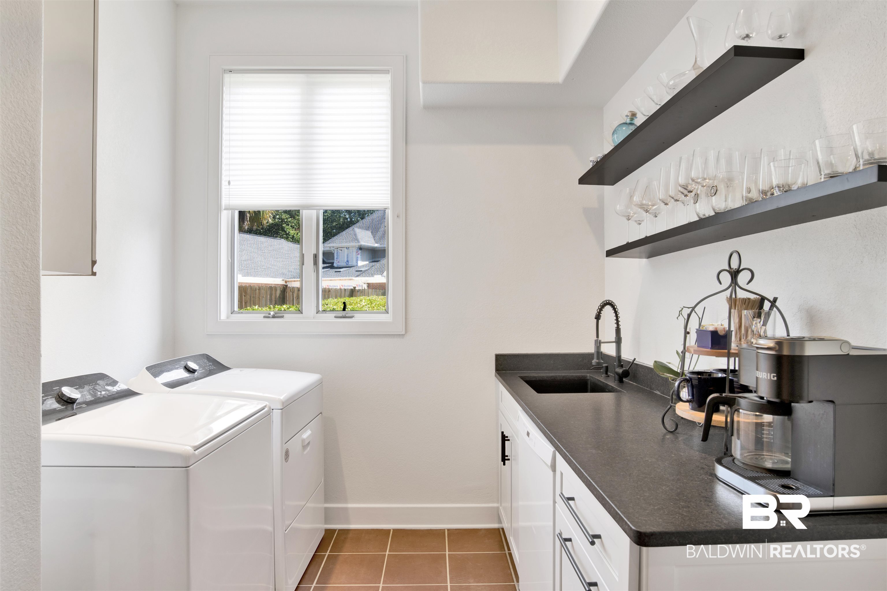115 McIntosh Bluff Road Fairhope, AL 36532 - Photo 15 of 46 Laundry