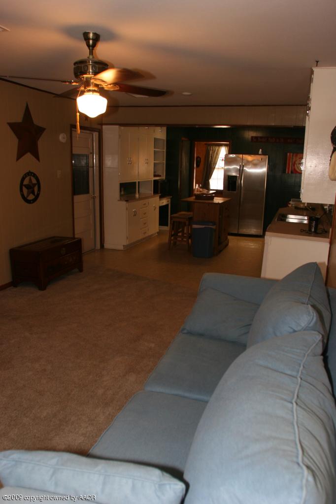 3622 South Travis Street Amarillo, TX 79110 - Photo 8 of 32 a view of a livingroom with furniture