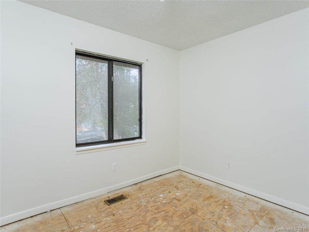 907 Fanning Bridge Road Fletcher, NC 28732 - Photo 12 of 26 Gallery Image 12