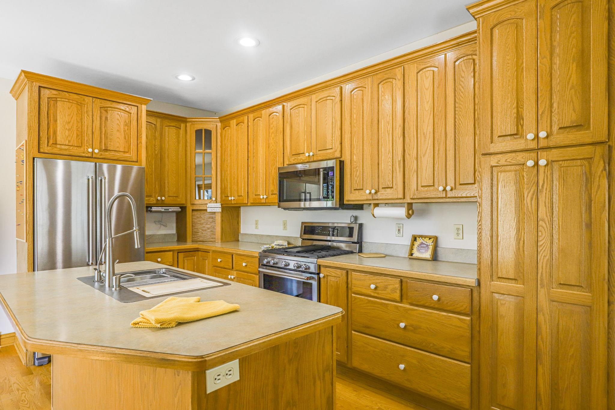 3360 Dillon Road Flushing, MI 48433 - Photo 11 of 61 50087479-10.JPG