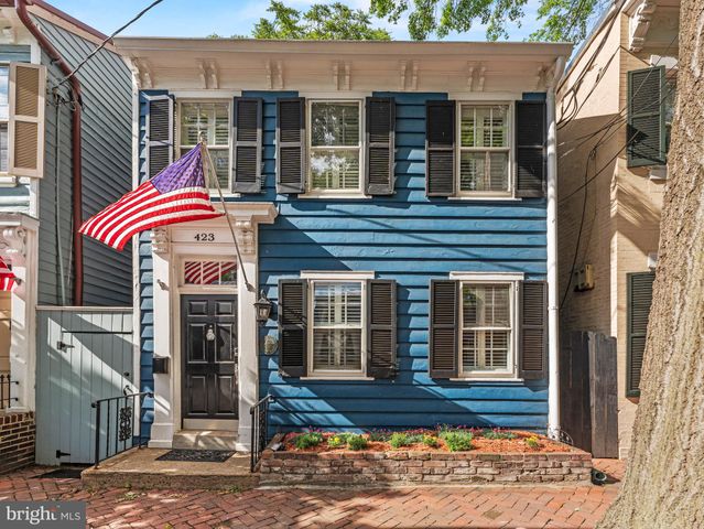 $1,303,360 | 423 Queen Street, Alexandria, VA 22314