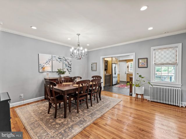 $1,303,360 | 423 Queen Street, Alexandria, VA 22314