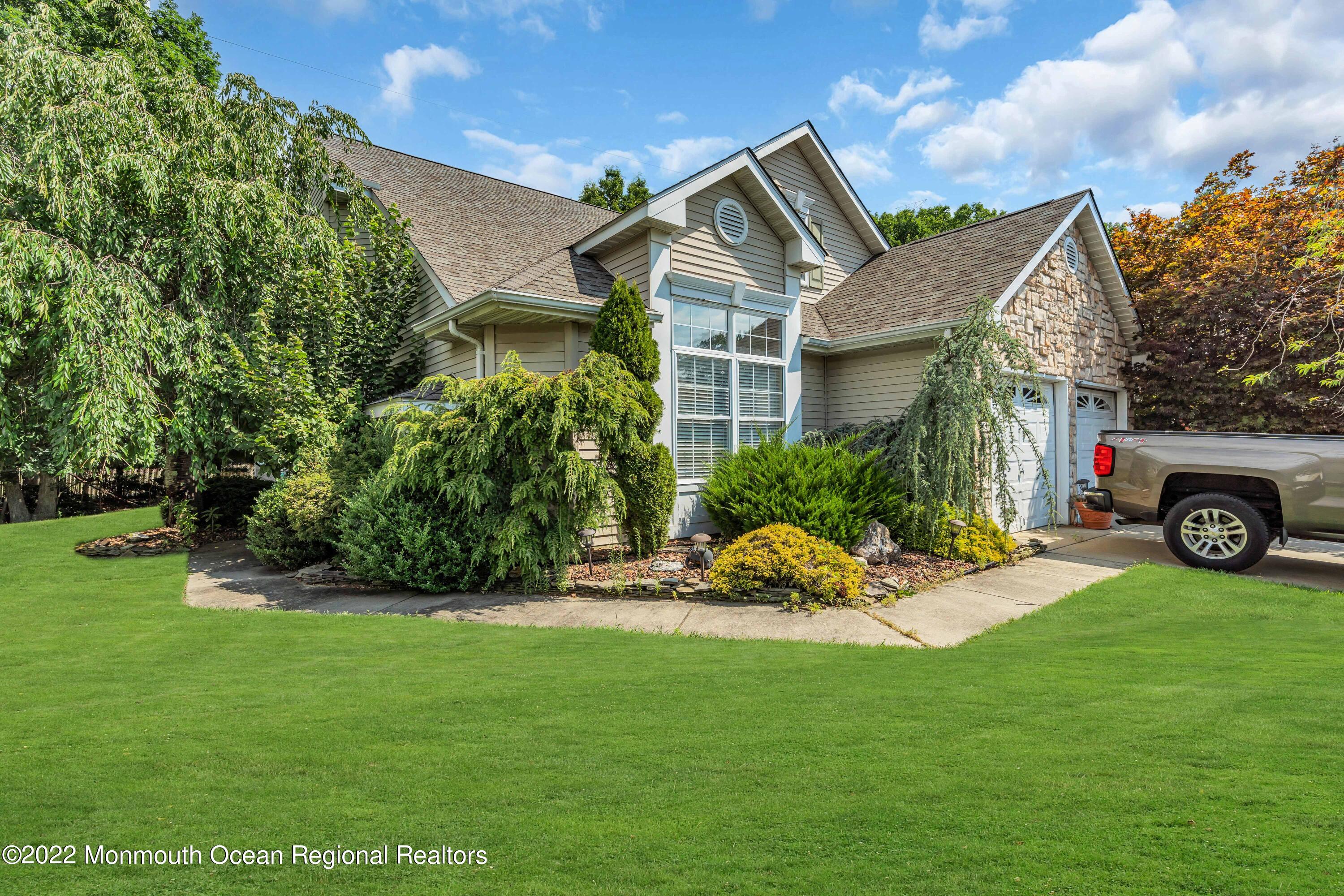 18 Rye Court Jackson, NJ 08527 - Photo 1 of 44 DSC04102-1