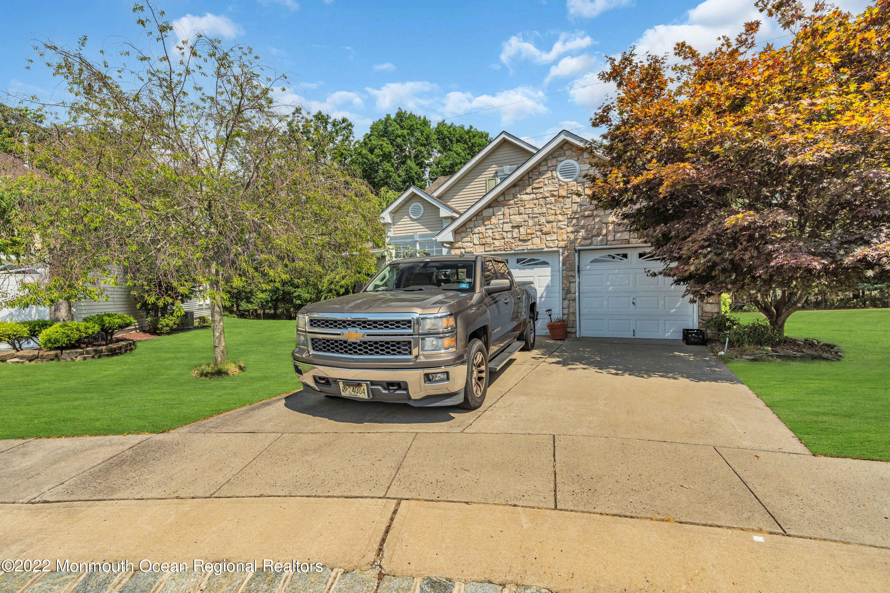 18 Rye Court Jackson, NJ 08527 - Photo 2 of 44 DSC04087-1