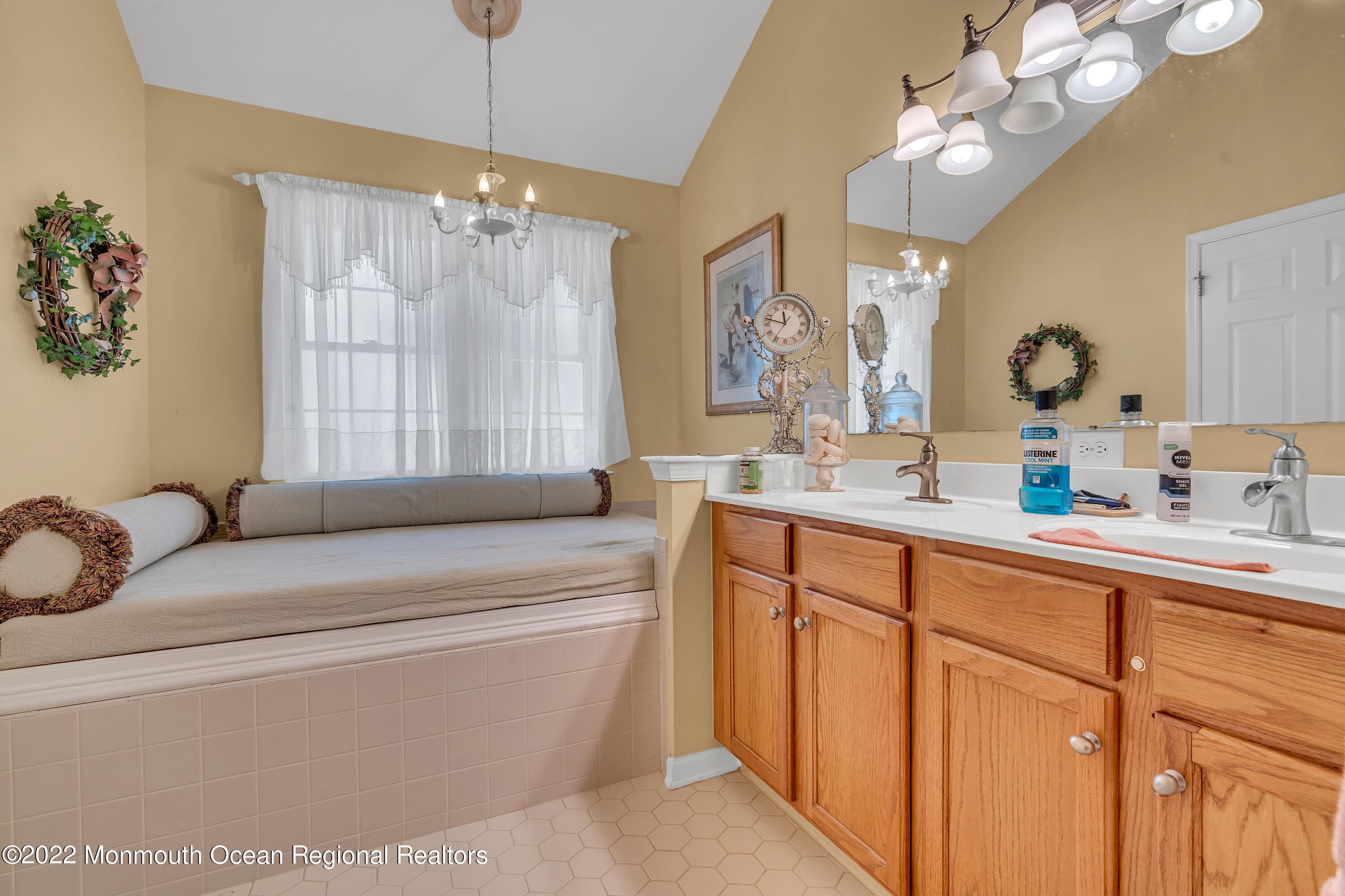 18 Rye Court Jackson, NJ 08527 - Photo 22 of 44 DSC04002