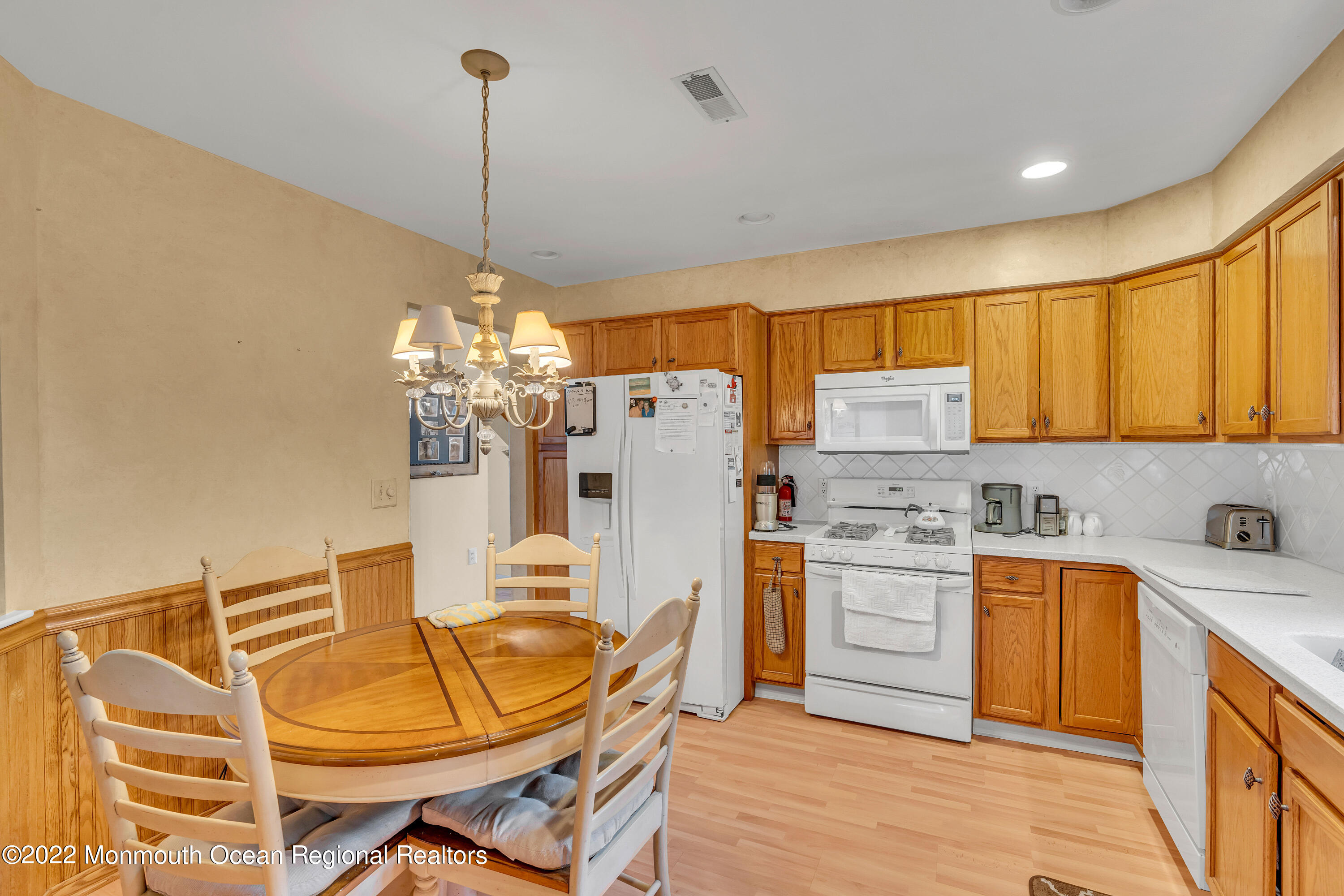 18 Rye Court Jackson, NJ 08527 - Photo 7 of 44 DSC04022