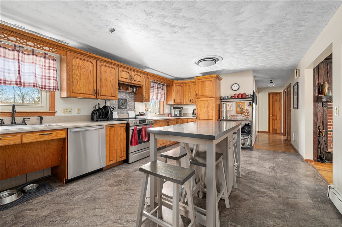 51 Cook Road Cumberland, RI 02864 - Photo 5 of 47