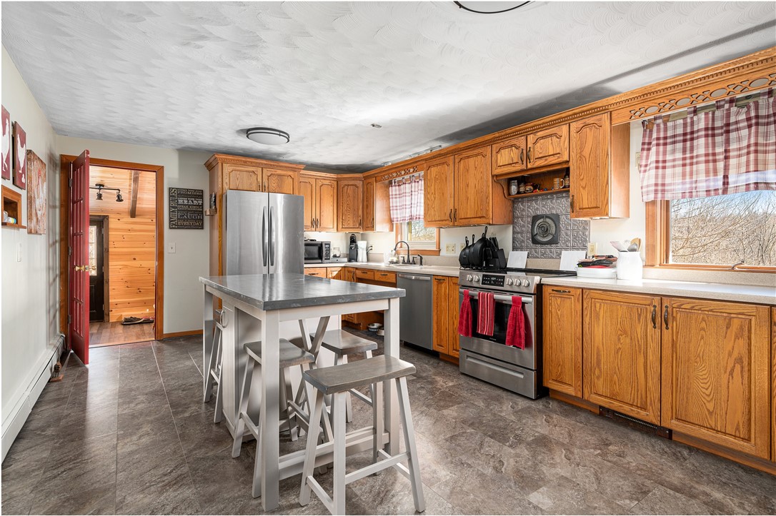 51 Cook Road Cumberland, RI 02864 - Photo 6 of 47