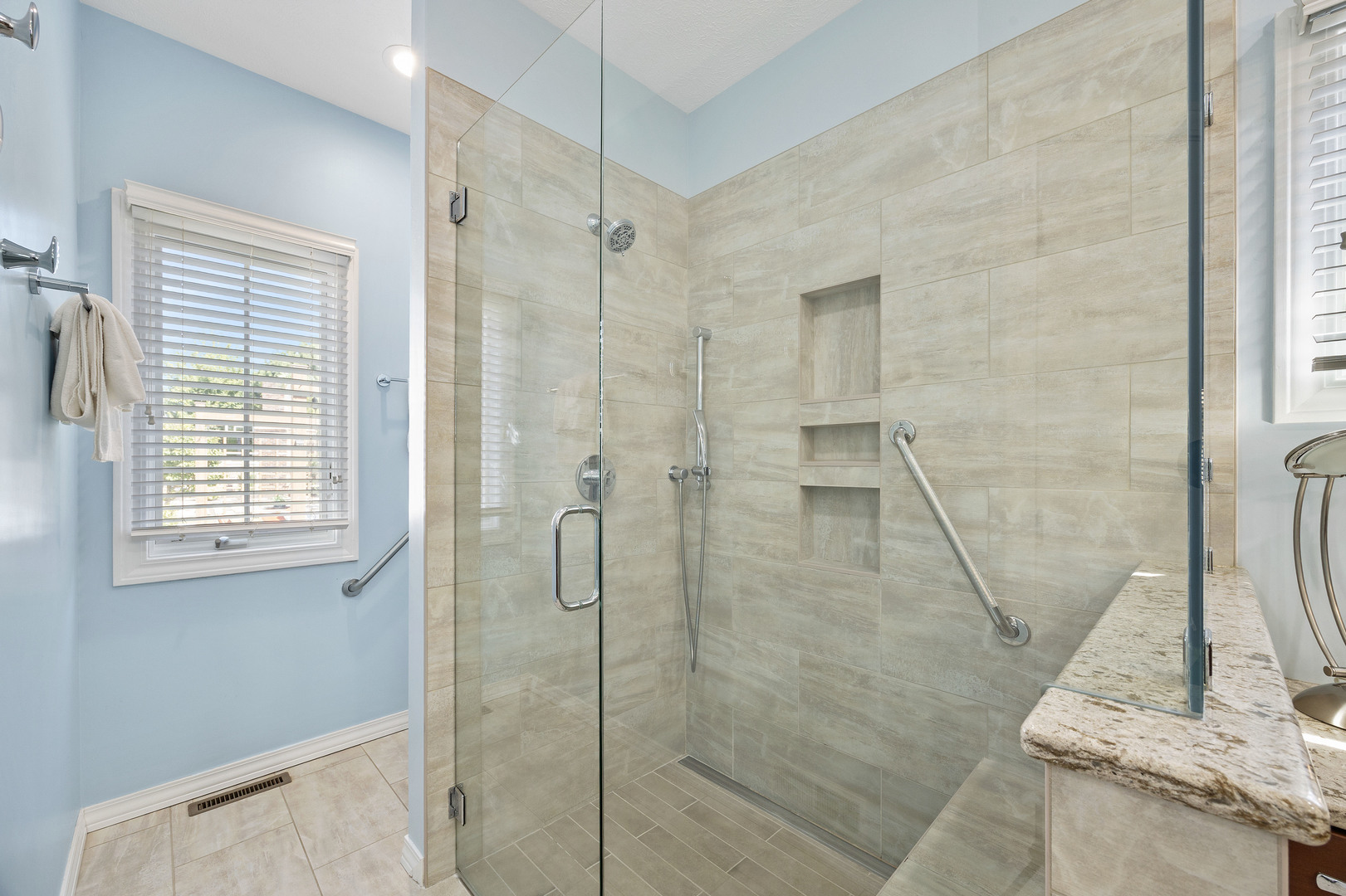 2111 Jessamine Road Bloomington, IL 61704 - Photo 29 of 50 Gallery Image 29