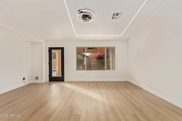 $649,999 | 3871 East Pinon Court, Gilbert, AZ 85234